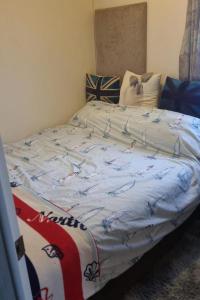 Villa Sleeps 8 with parking