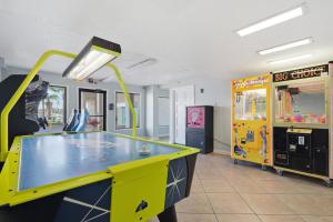 The Summit 1023 - Gulf Front Condo