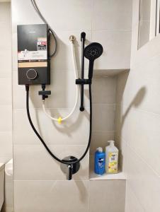 Ciq Studio New Condo I Hot Selling I Netflix 2pax , Premium Design Studio