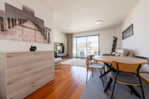 Nomad Escape Spacious Apartment with Pool & Gym