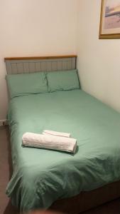 Relaxing Single Room Ideal for Work Unwind