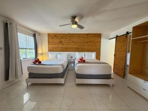 Bright 2BR Coastal Suite Apt12