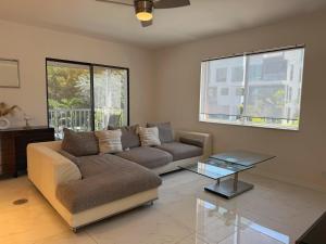 Bright 2BR Coastal Suite Apt12