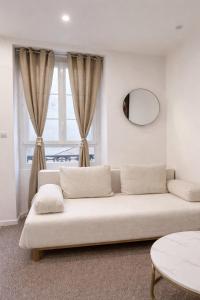 Cozy F1 apartment Paris 16th arrondissement