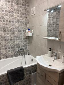 Plaza side apartman