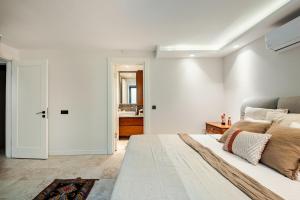 Stylish 4BR Villa in Yalıkavak Private Pool and Garden