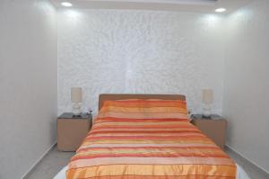 Residence 33 orange