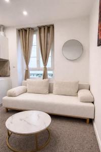 Cozy Apartment Paris 16th arrondissement Close to Eiffel Tower