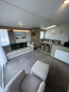 Golden Anchor - Moselle Lodge - Coastal Caravan Breaks