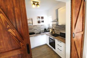 Apartment Villa Mares 1