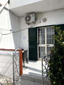 Casa Irrose, bilocale completo di tutti i servizi, in zona tranquilla