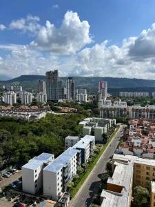 Moderno Apto de 2 Hab con Balcón y Gran Ubicación