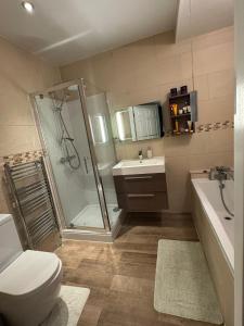 Stylish Private Room Fulham SW6 Thames River Views Female Only
