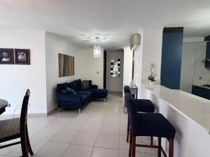 Apartamento centrico cerca a la estacion del metro