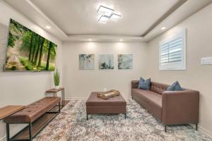 Oaks Beautiful Contemporary Suite #08