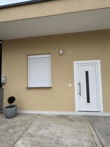 Aron apartments