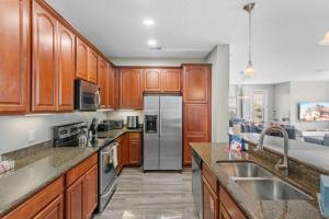 4816-303 Family-Friendly 3BR Condo at Vista Cay
