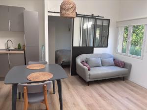 Joli T2 calme avec jardin proche centre et Zénith