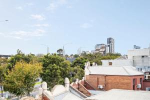 LaneStay - 3B2B Bright Apartment with Free Parking
