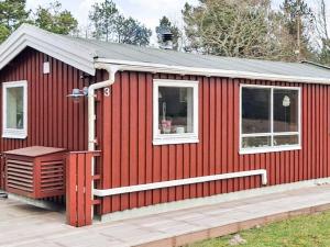 6 person holiday home in Ålbæk-By Traum