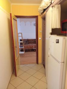 Ciresica Budget 2BR Apartment la intrare Mamaia cu AC gratuit