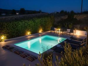 Ano Mera Villa with Private Pool