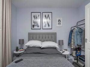 London Flat with Private Entrance