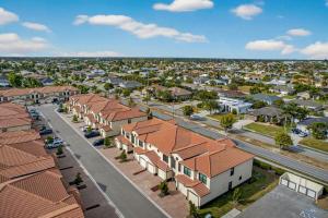 Brand New Luxury Condo 3 King Beds Sleeps 6