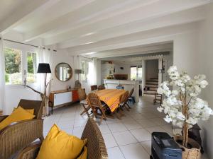 Maison proche centre, parking - 10 pers. - FR-1-705-113