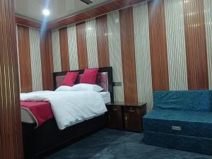 HOTEL BRAHMAKAMAL & RESTAURANt