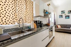 Beautiful apartment a few meters from the beach