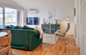 2 Bedroom Gorgeous Home In Torslanda