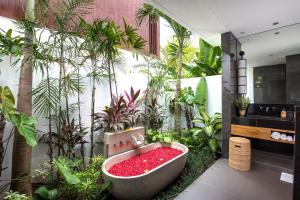 Ultra Luxury & LUXE Pool Villas Near Seminyak Beach - Tangram, Abakoi, Anam & Abagram
