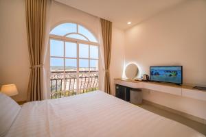 Sunset Story Hotel