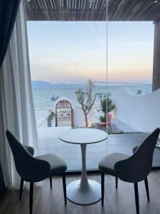 Villa 3pn Hồ Bơi Sát Biển