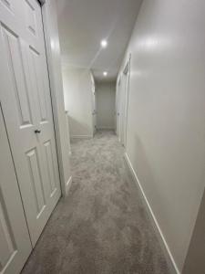 New and nice bedroom in Riverview C