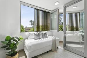 Mosman moments - Contemporary laidback living - MOS28