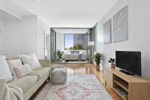 Mosman moments - Contemporary laidback living - MOS28