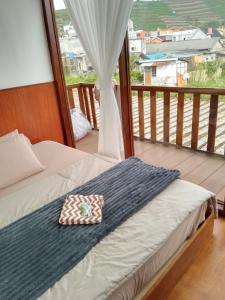 Cabin Wetan Kali Dieng