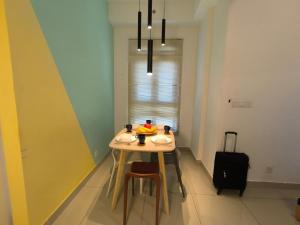 Meridin Sovo Couple Room 4 W Co-Living By STAY