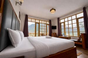 Mount Manali ,The Cozy stay among peaks