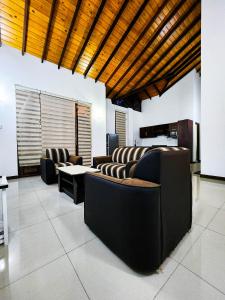 Lake side villa battaramulla