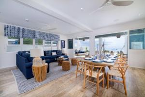 Sea Breeze House villa