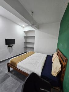 Majestic Holiday guest house