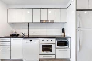 Sierra Grand Broadbeach - Opposite Pacific Fair - Hosted by WowStay
