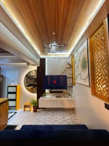 Royal Oceancrest Panglao Staycation