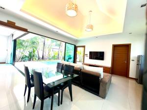 Katerina Pool Villa Phuket Luxury 5