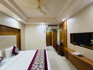 HOTEL ANAND INTERNATIONAL