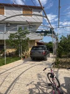 Villa 24 maj cole vlore