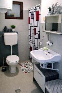 Ina 2
